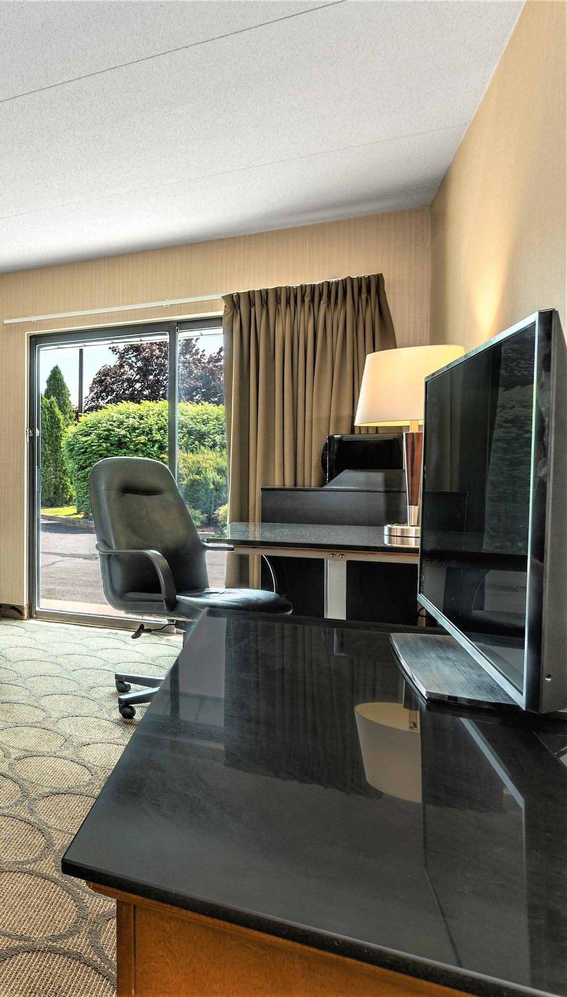 Comfort Inn 3*
